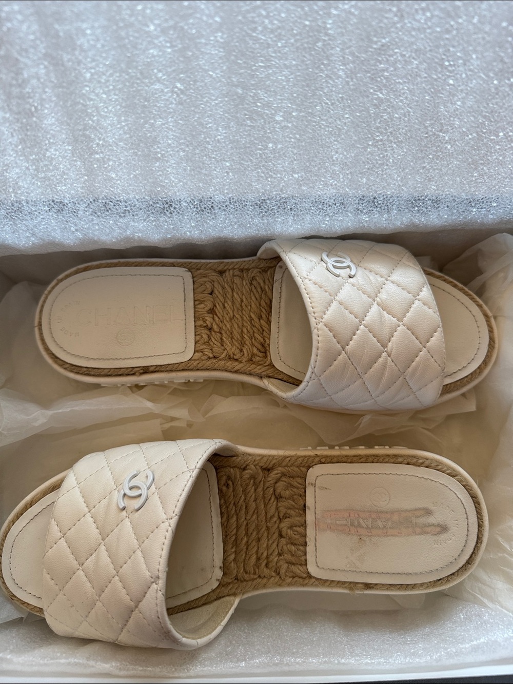 CHANEL White Quilted Slide Sandals with Rope Footbed